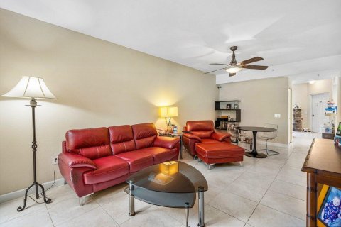 Condo in Palm Beach Gardens, Florida, 3 bedrooms  № 1231233 - photo 29