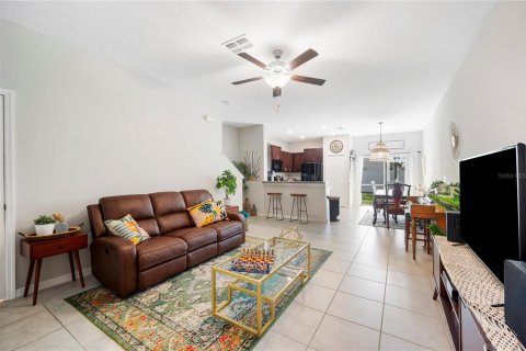 Townhouse in Tampa, Florida 3 bedrooms, 154.5 sq.m. № 1437428 - photo 6