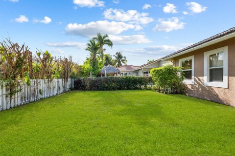 House in Coral Springs, Florida 4 bedrooms, 222.97 sq.m. № 1225779 - photo 16