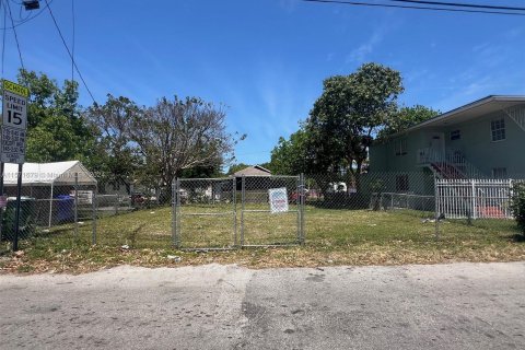 Купить земельный участок в Майами, Флорида № 1128523 - фото 6