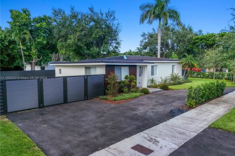 Villa ou maison à vendre à South Miami, Floride: 3 chambres, 122.54 m2 № 1333288 - photo 16