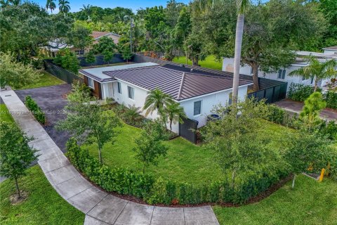 Villa ou maison à vendre à South Miami, Floride: 3 chambres, 122.54 m2 № 1333288 - photo 19