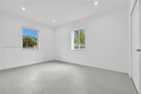 Casa en venta en South Miami, Florida, 3 dormitorios, 122.54 m2 № 1333288 - foto 12