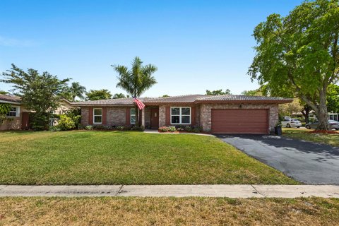 Casa en venta en Coral Springs, Florida, 4 dormitorios, 227.52 m2 № 1161708 - foto 28