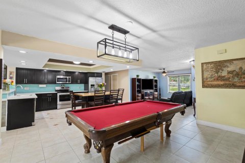 Casa en venta en Coral Springs, Florida, 4 dormitorios, 227.52 m2 № 1161708 - foto 23