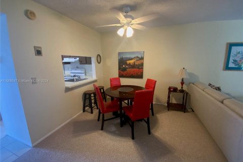 Condo in Davie, Florida, 1 bedroom  № 1119454 - photo 9