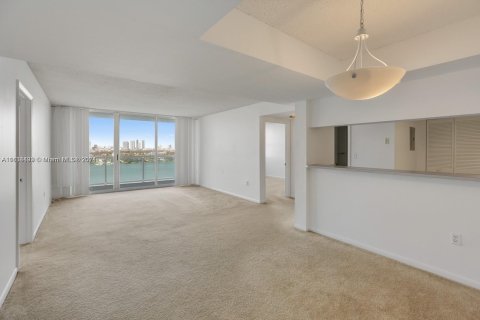 Condominio en venta en Miami Beach, Florida, 2 dormitorios, 100.15 m2 № 1295005 - foto 2