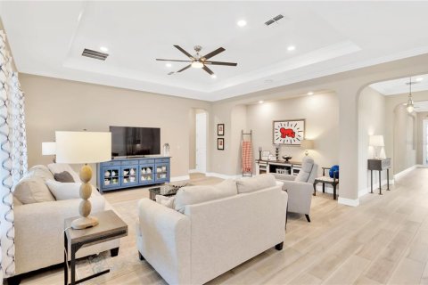 Casa en venta en Lutz, Florida, 4 dormitorios, 281.31 m2 № 941509 - foto 10