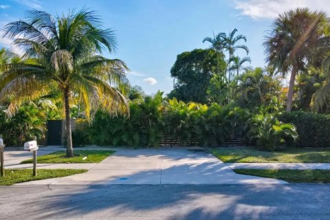 Propiedad comercial en venta en Delray Beach, Florida, 116.96 m2 № 1183533 - foto 11