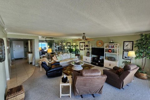 Condominio en venta en New Smyrna Beach, Florida, 2 dormitorios, 123.1 m2 № 1393893 - foto 7