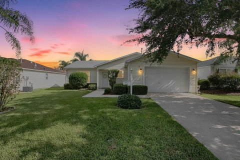 Casa en venta en The Villages, Florida, 3 dormitorios, 115.2 m2 № 1342632 - foto 1