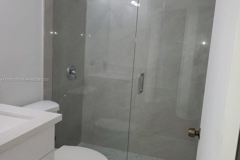 Copropriété à vendre à Miami, Floride: 4 chambres, 119.1 m2 № 1360538 - photo 3