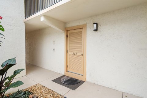 Condo in Hutchinson Island South, Florida, 1 bedroom  № 1283458 - photo 24