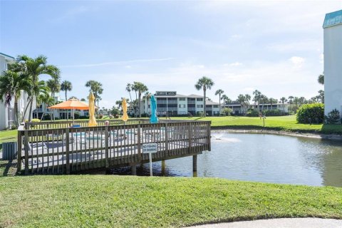 Condo in Hutchinson Island South, Florida, 1 bedroom  № 1283458 - photo 26