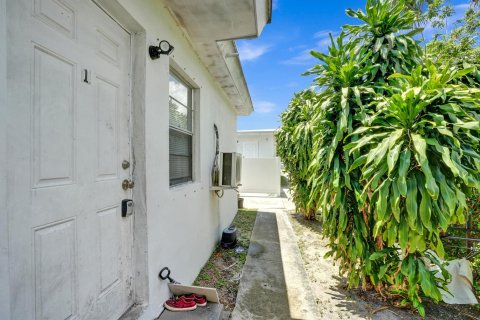 Immobilier commercial à vendre à West Palm Beach, Floride: 203.64 m2 № 1208765 - photo 26