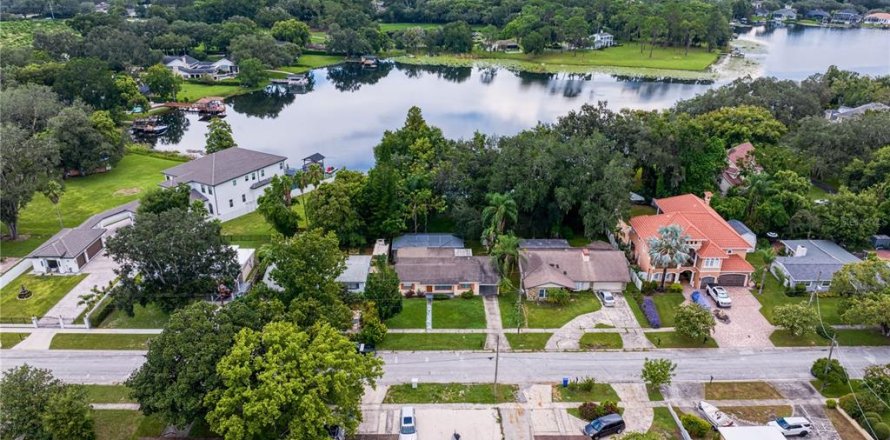 Villa ou maison à Tampa, Floride 3 chambres, 146.04 m2 № 1324362