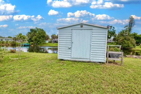 House in Port Charlotte, Florida 3 bedrooms, 97.92 sq.m. № 1324324 - photo 27