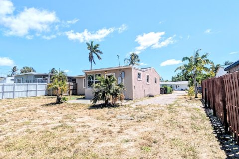 House in West Palm Beach, Florida 3 bedrooms, 103.21 sq.m. № 1160708 - photo 15