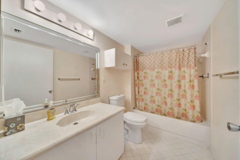 Copropriété à vendre à Pembroke Pines, Floride: 2 chambres, 142.42 m2 № 1208689 - photo 14