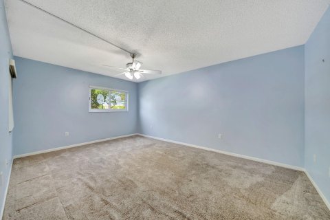 Copropriété à vendre à Pembroke Pines, Floride: 2 chambres, 142.42 m2 № 1208689 - photo 23