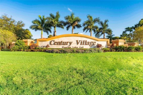 Copropriété à vendre à Pembroke Pines, Floride: 2 chambres, 142.42 m2 № 1208689 - photo 1