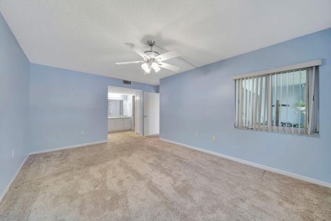 Copropriété à vendre à Pembroke Pines, Floride: 2 chambres, 142.42 m2 № 1208689 - photo 21