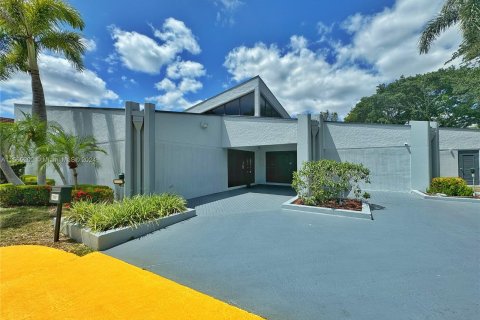 Condominio en venta en Tamarac, Florida, 2 dormitorios, 95.22 m2 № 1103738 - foto 12