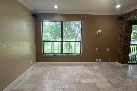 Condo in Coconut Creek, Florida, 3 bedrooms  № 1229973 - photo 8