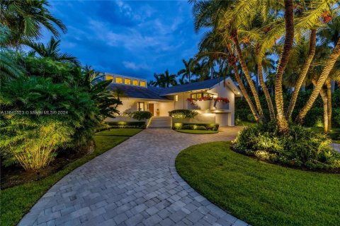 Villa ou maison à vendre à Coral Gables, Floride: 4 chambres, 425.31 m2 № 1331085 - photo 4