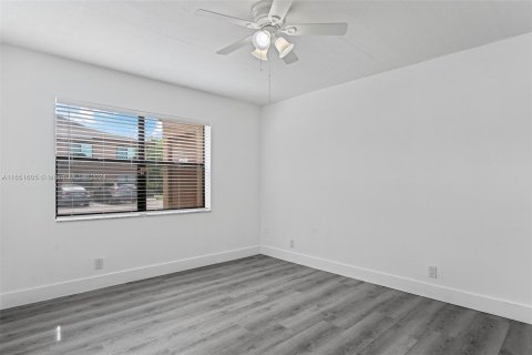 Condominio en alquiler en Sunrise, Florida, 2 dormitorios № 1345349 - foto 24