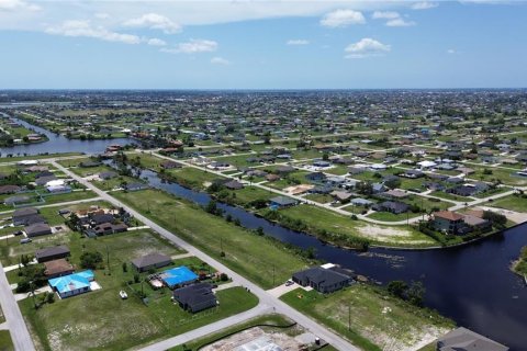 Купить земельный участок в Кейп-Корал, Флорида № 689254 - фото 9