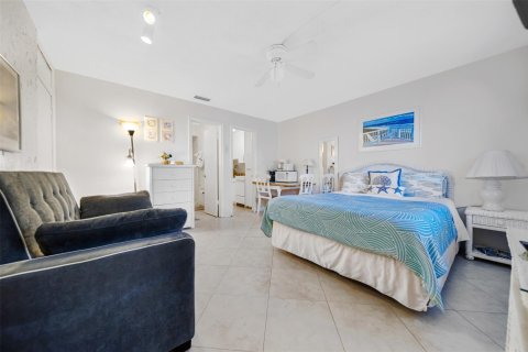 Immobilier commercial à vendre à Pompano Beach, Floride: 228.54 m2 № 952502 - photo 17