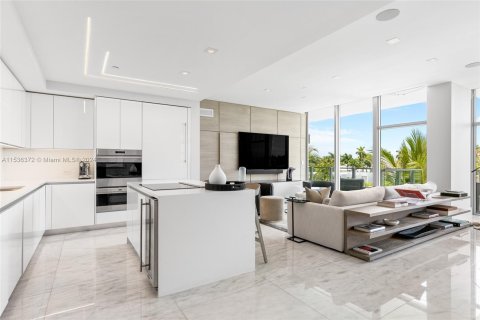 Condominio en venta en Miami Beach, Florida, 3 dormitorios, 168.15 m2 № 1344978 - foto 19