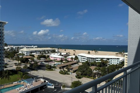 Condo in Fort Lauderdale, Florida, 2 bedrooms  № 1331443 - photo 21