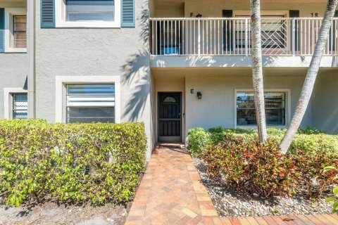 Condominio en venta en Boynton Beach, Florida, 2 dormitorios, 128.95 m2 № 787383 - foto 14