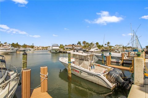 Condo in Fort Lauderdale, Florida, 1 bedroom  № 1004436 - photo 7