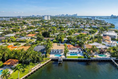 Купить земельный участок в Норт-Майами, Флорида № 726119 - фото 3