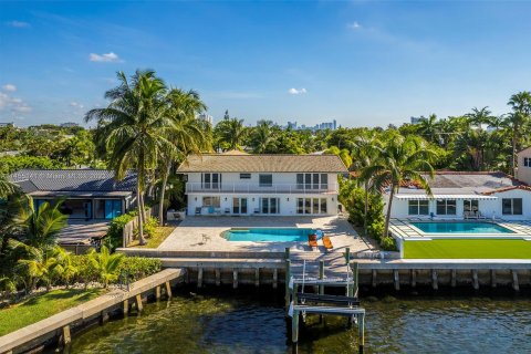 Купить земельный участок в Норт-Майами, Флорида № 726119 - фото 1