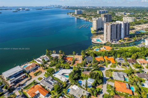Купить земельный участок в Норт-Майами, Флорида № 726119 - фото 4
