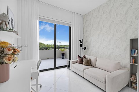 Condominio en venta en Coral Gables, Florida, 2 dormitorios, 102.29 m2 № 1271314 - foto 24