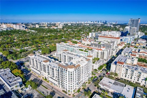 Condo in Coral Gables, Florida, 2 bedrooms  № 1271314 - photo 3