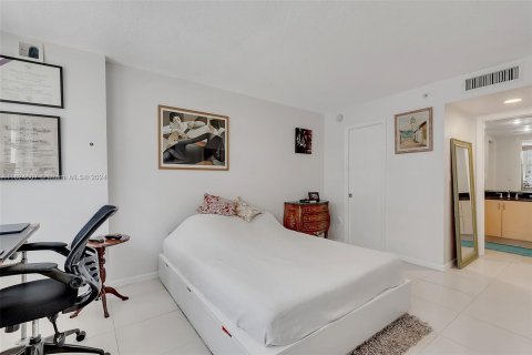 Condominio en venta en Miami Beach, Florida, 1 dormitorio, 75.07 m2 № 1271362 - foto 14