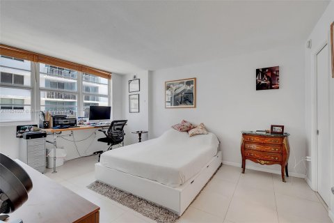 Copropriété à vendre à Miami Beach, Floride: 1 chambre, 75.07 m2 № 1271362 - photo 12