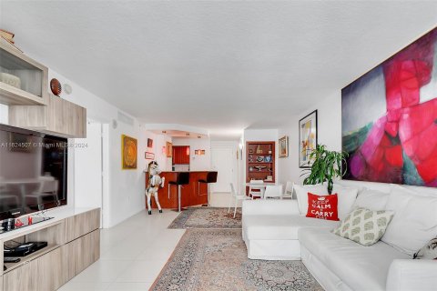 Condominio en venta en Miami Beach, Florida, 1 dormitorio, 75.07 m2 № 1271362 - foto 3