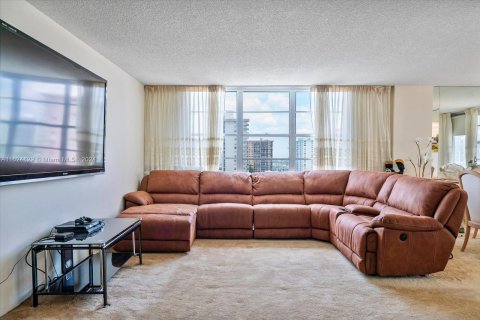 Condo in Sunny Isles Beach, Florida, 2 bedrooms  № 1271413 - photo 8