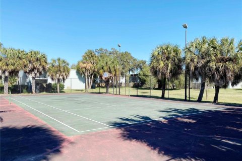 Condo in Tampa, Florida, 1 bedroom  № 1349703 - photo 14