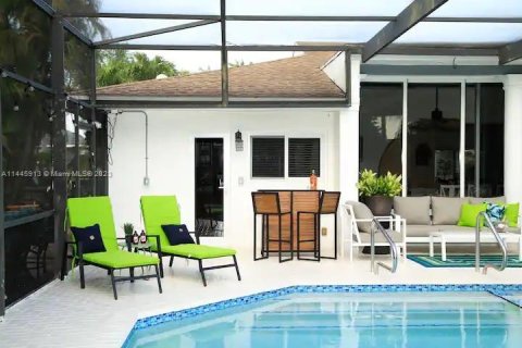 Villa ou maison à vendre à Tamarac, Floride: 3 chambres, 198.53 m2 № 696395 - photo 5