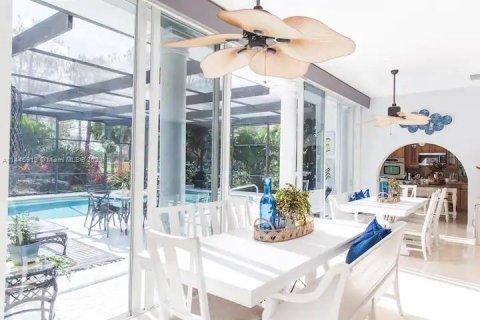 Villa ou maison à vendre à Tamarac, Floride: 3 chambres, 198.53 m2 № 696395 - photo 14