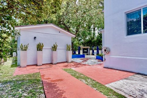 Villa ou maison à vendre à Miami, Floride: 4 chambres, 169.27 m2 № 1305894 - photo 20