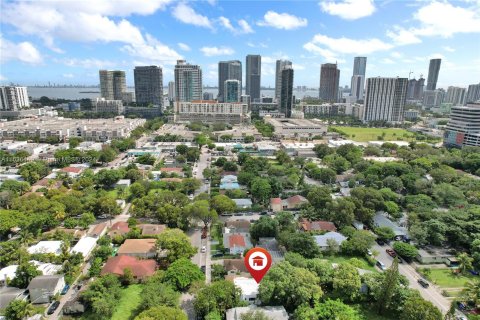 Casa en venta en Miami, Florida, 4 dormitorios, 169.27 m2 № 1305894 - foto 30